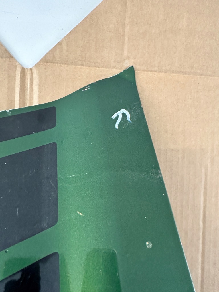 Ford bronco 21r- капот гарний стан Зі Шроту