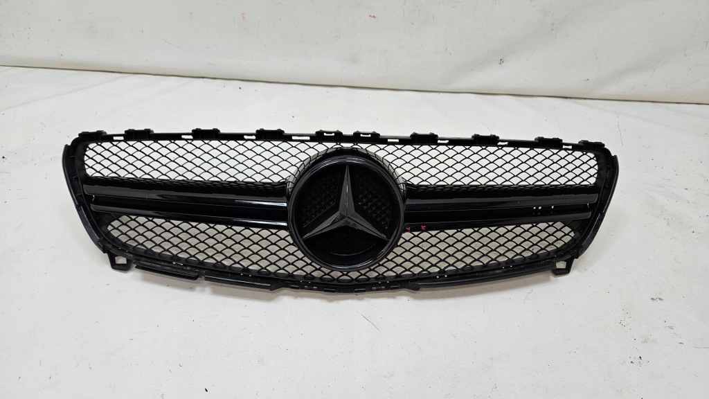 фото №1, Решётка радиатора решётка радиатора mercedes a-klasa w176 a35 a45 amg lift