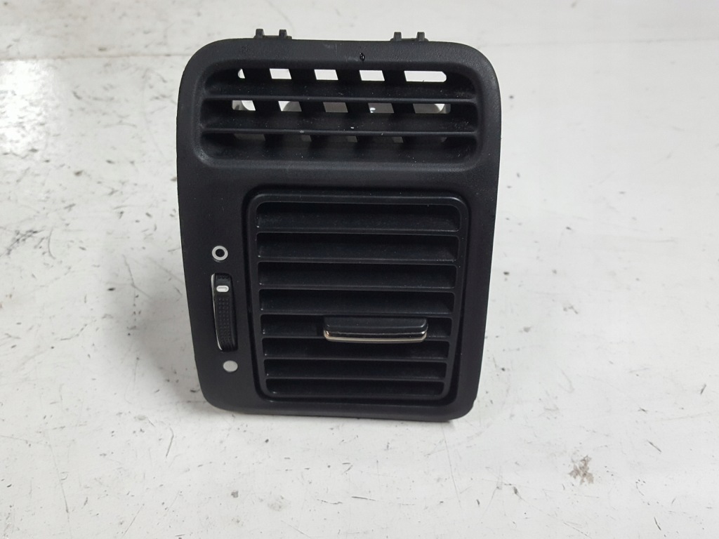 фото №1, Honda cr-v crv 2 ii 01-06r решітка обдув ліва