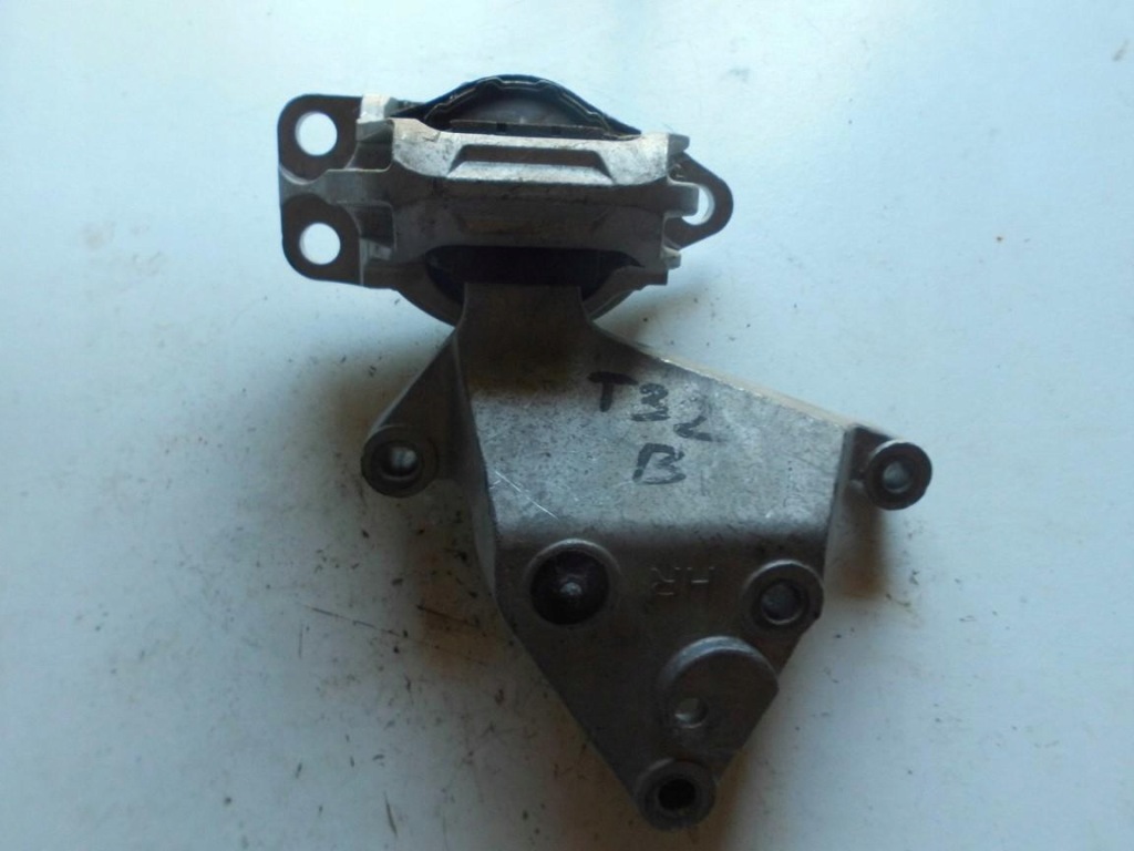 фото №1, Кронштейн подушка двигателя nissan x-trail t32 1.3 1.6