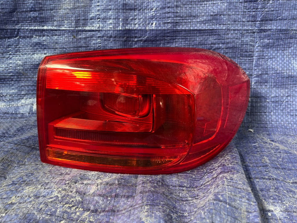 фото №1, Vw tiguan 5n0 lift права задня лампа