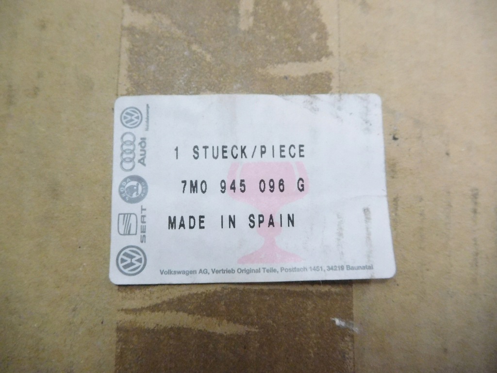 фото №7, Лампа правая задняя vw sharan 96-00 оригинальный номер 7m0945096g