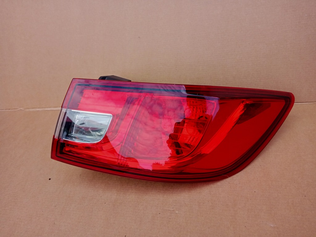 фото №1, Renault clio iv правая лампа задняя задняя