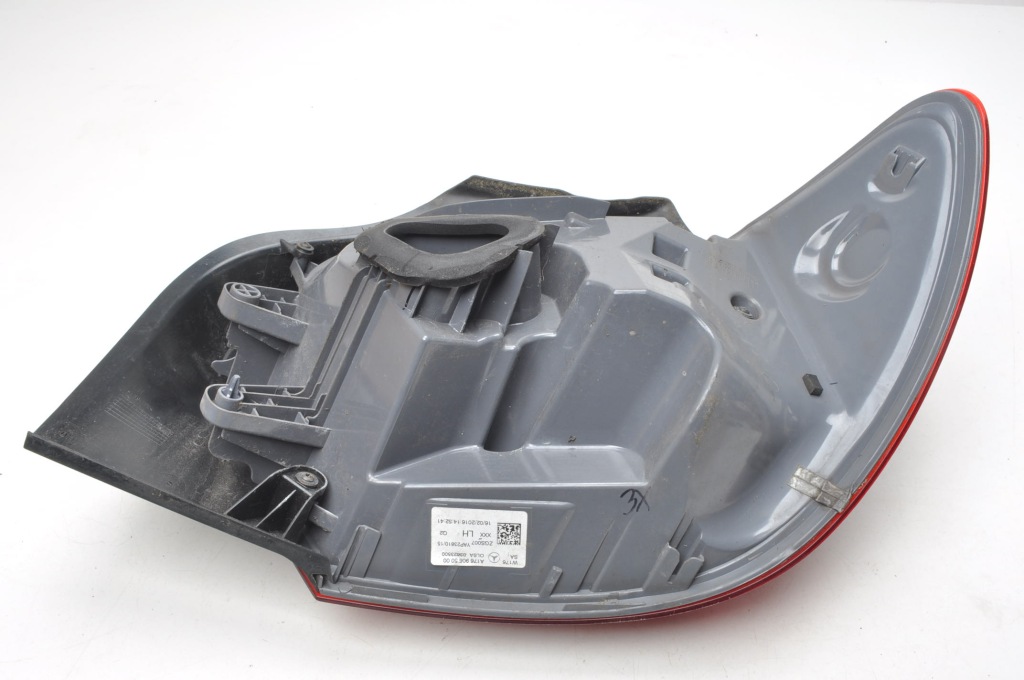 Mercedes w176 рестайлинг  лампа левая задняя левый задний  a1769065000 Цена