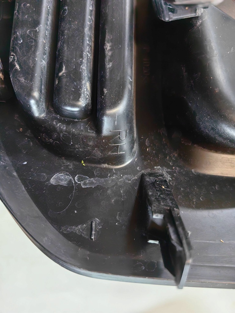 фото №6, Toyota hilux viii lift 21-22 - решётка бампера правая polecam