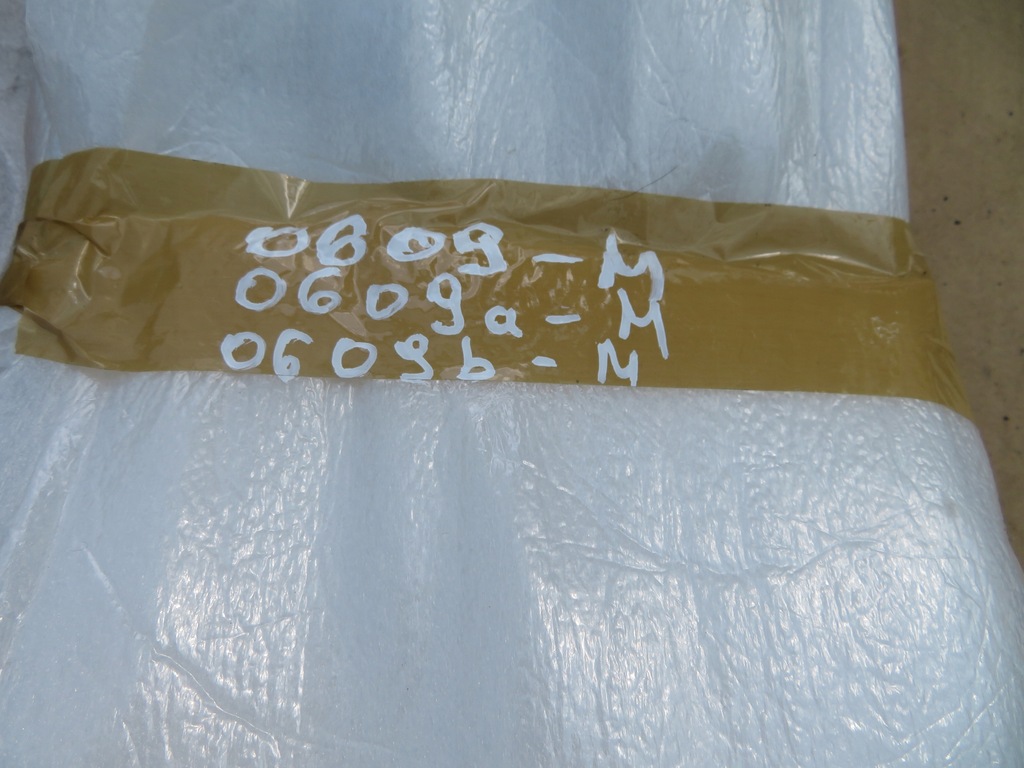 фото №13, Значок емблема перед master ii i хром бампер