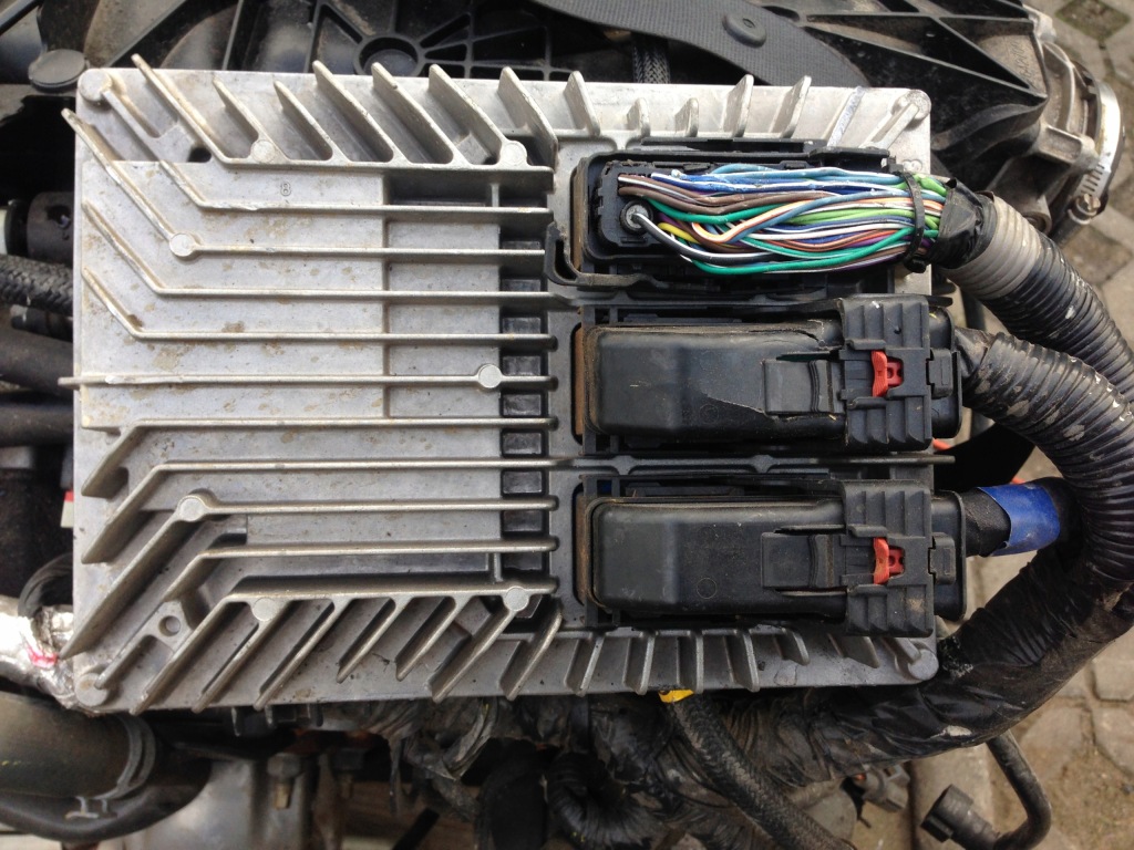 фото №1, Chevrolet camaro 3.6 2015 блок управления двигателя