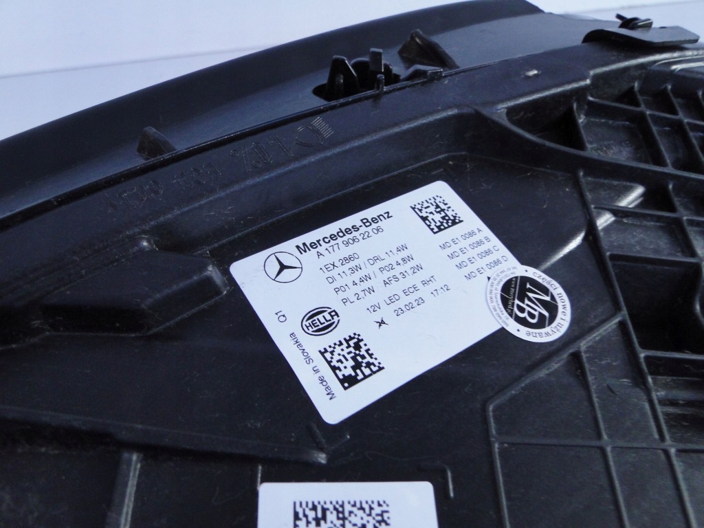 Mercedes a klasa 177 w177 фара правый  led в Украине