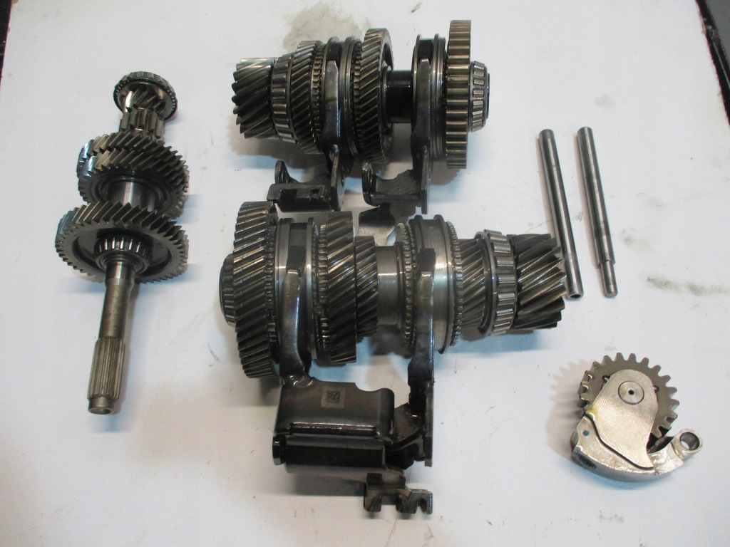 фото №1, Вкладыш коробки середина jeep compass 1,6m-jet