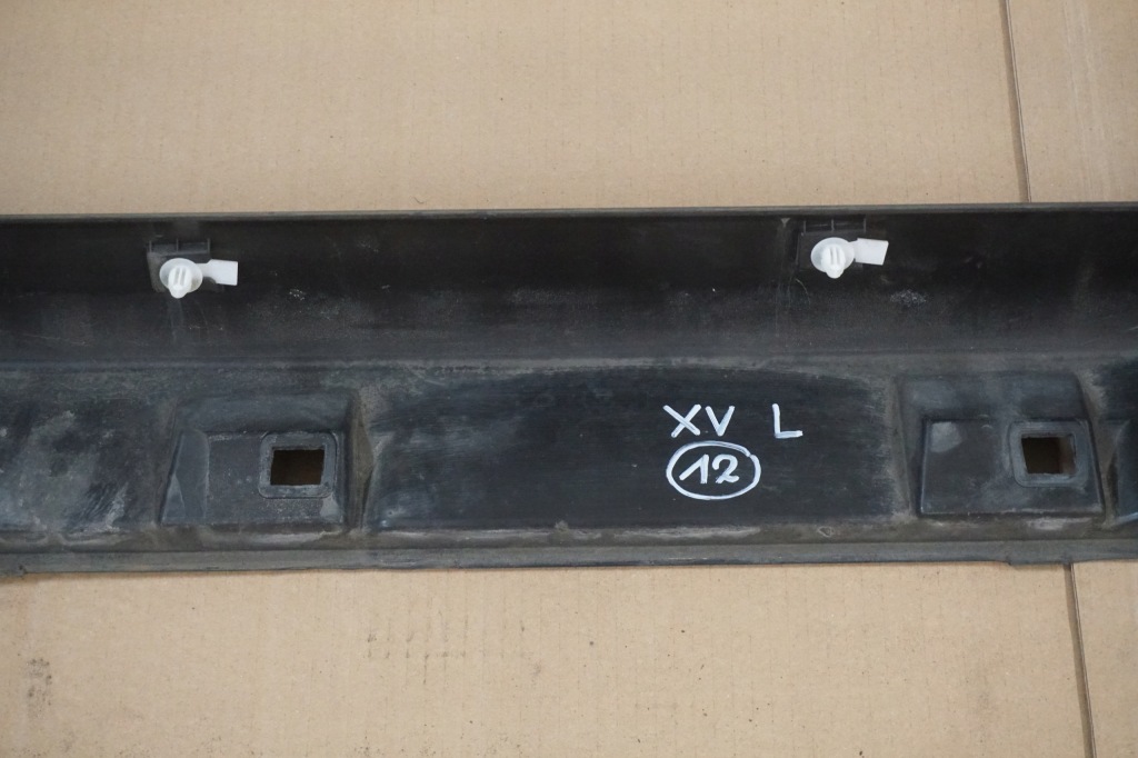 Subaru xv gp 2011-2017r левая молдинг порог 91112fj150 nr.12 Киев