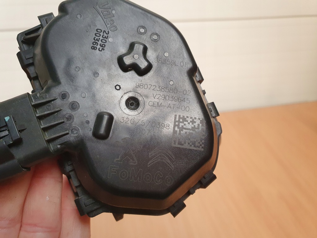 фото №12, Дросельна заслінка повітря 9807238580 peugeot 208