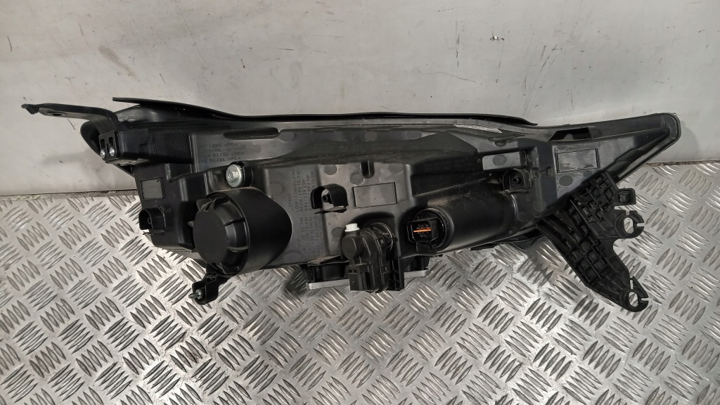 Купити Ssangyong kgm rexton 2 рестайлінг  20-26 full led 8310536010 комплектна cała ліва