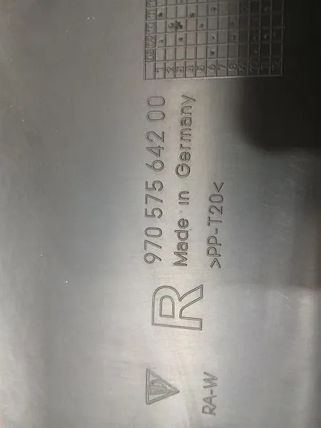 фото №10, Porsche panamera 970 интеркулер 97011021061 интеркулер правый turbo s