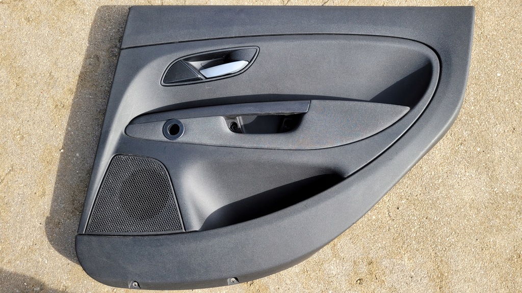 фото №1, Fiat linea обшивка оббивка двері правий задня