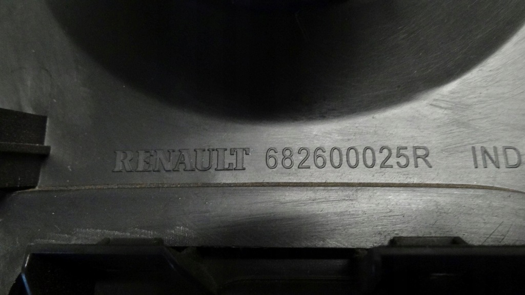 фото №7, Renault master iii 2015 рамка консолі центральної панелі 682600025r 688306176r