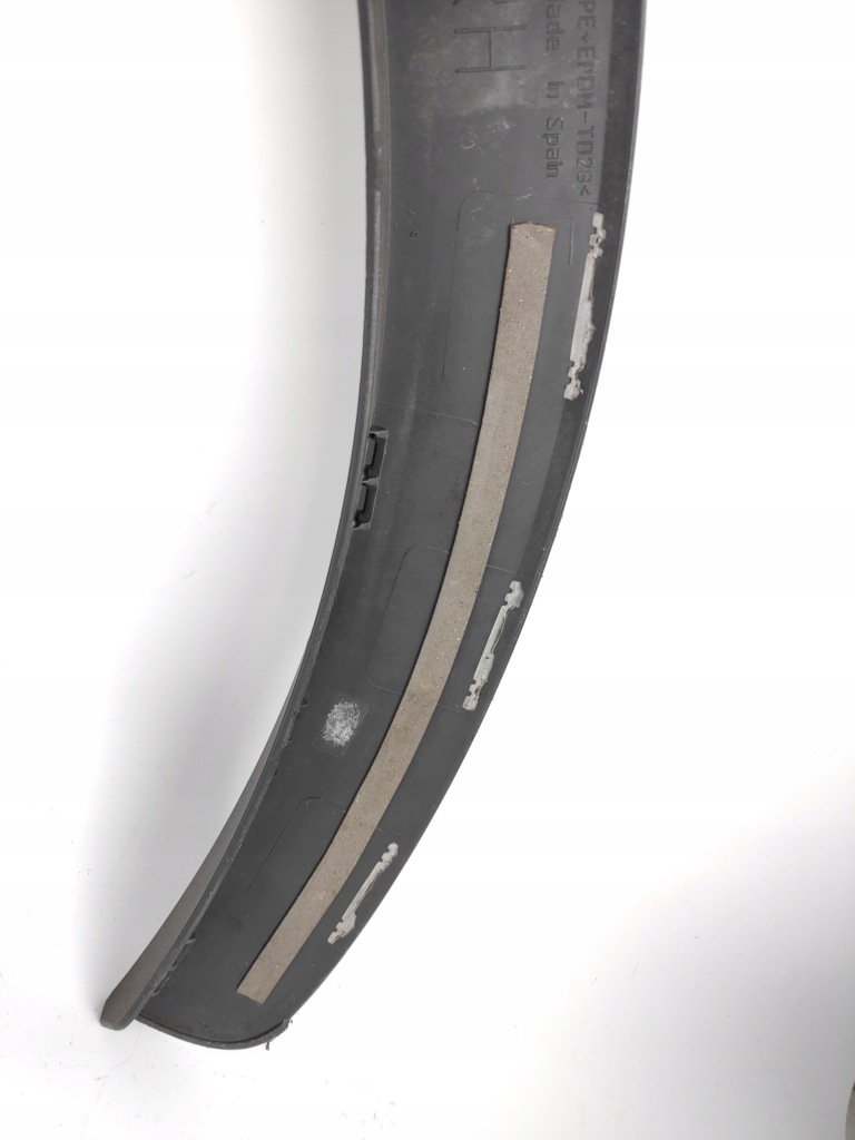 фото №12, Audi q3 8u0 молдинг накладка крила правий задня 8u0853818