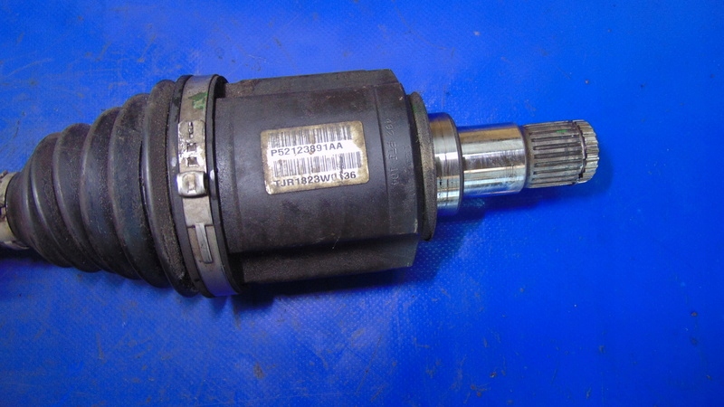 фото №2, Привідний вал ліва короткий 2.2crd jeep compass 06-16 rok