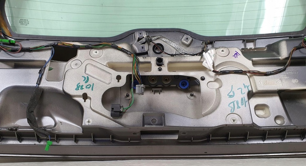 фото №9, Крышка багажника багажника стекло 472 volvo xc70 ii