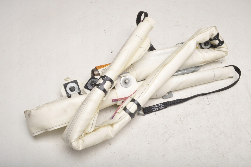 фото №1, Volvo s60 ii v60 шторка безпеки подушка безпеки права 30780647