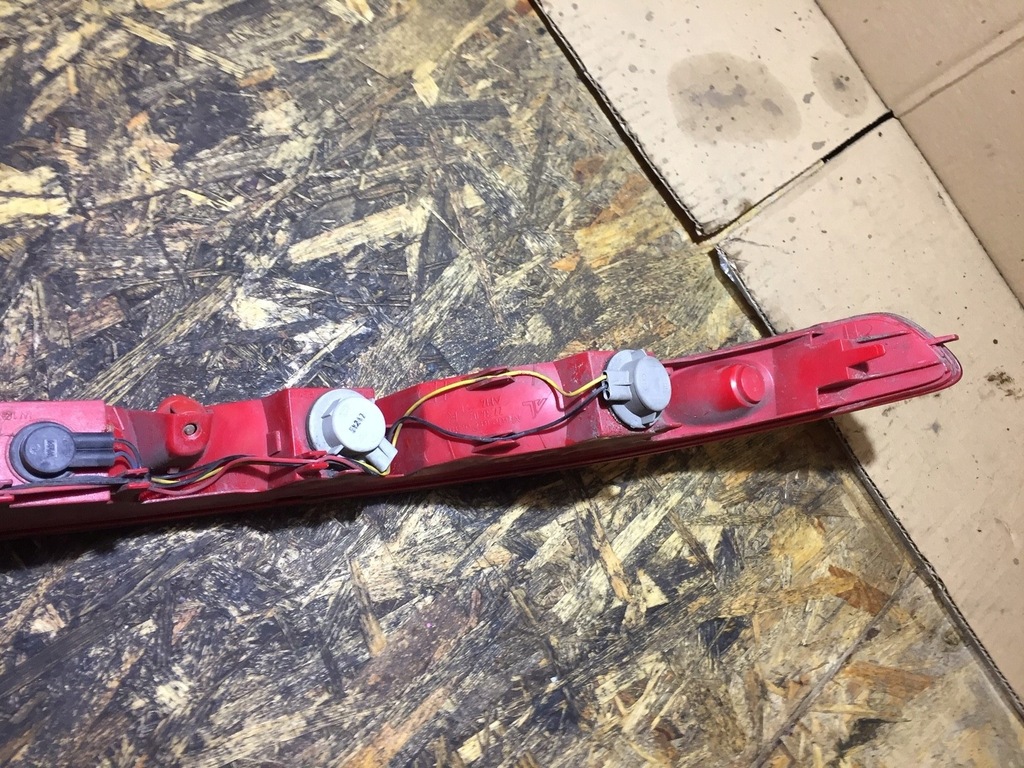 фото №10, Audi q7 4l лампа бампера правая задняя задняя 4l0945096