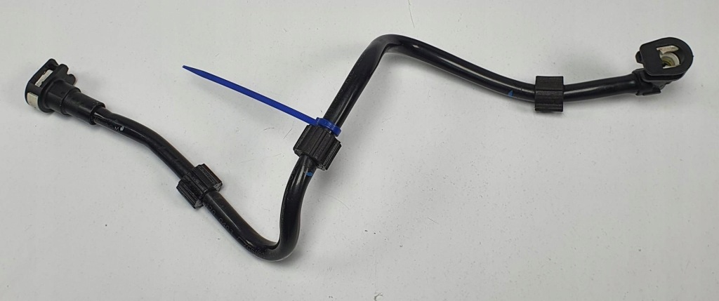 Купити Трубка шланг пального mercedes w213 2.0 cdi a2134700403