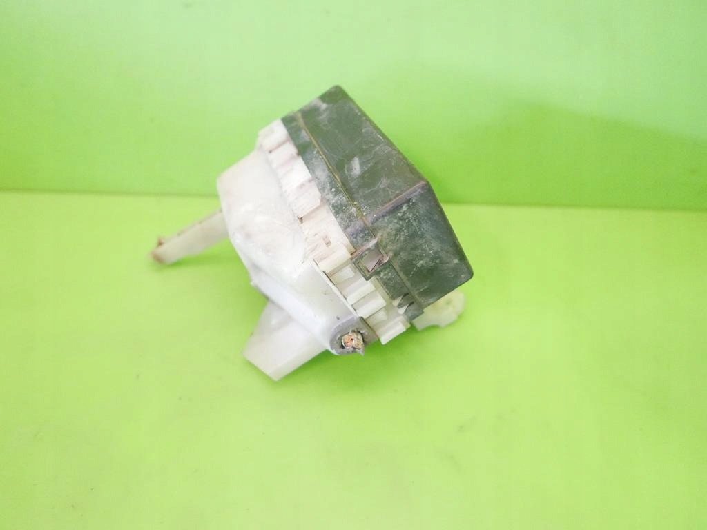 фото №7, Коробка запобіжників nissan x-trail t30 2.0 16v