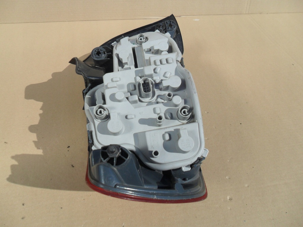 фото №15, Bmw 2 f22 f23 7295424-10 лампа правий задня задня