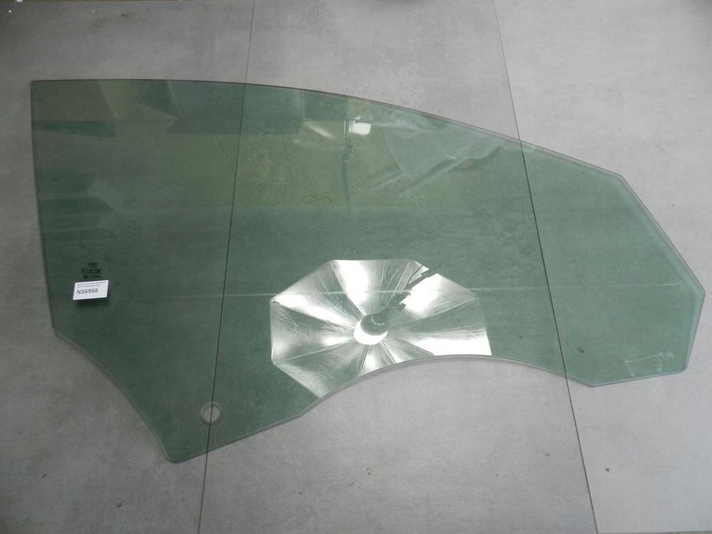 фото №1, Audi a5 8t стекло правая перед 2015