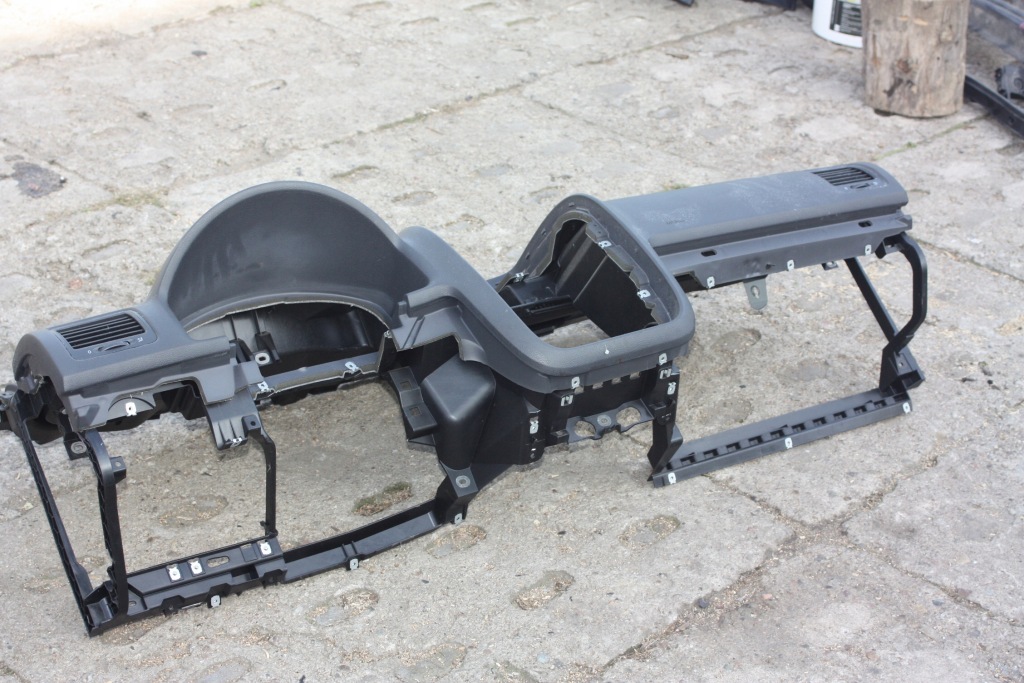 фото №1, Приборная панель консоль приборная панель vw golf v