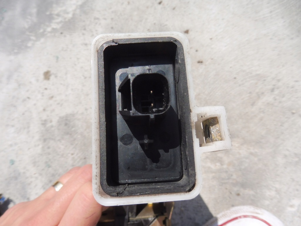 фото №9, Space star 1.6 1998 98 замок дверь 2pin