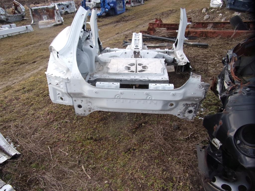 фото №2, Panamera 970 long exclusive крыло порог блок двигателя