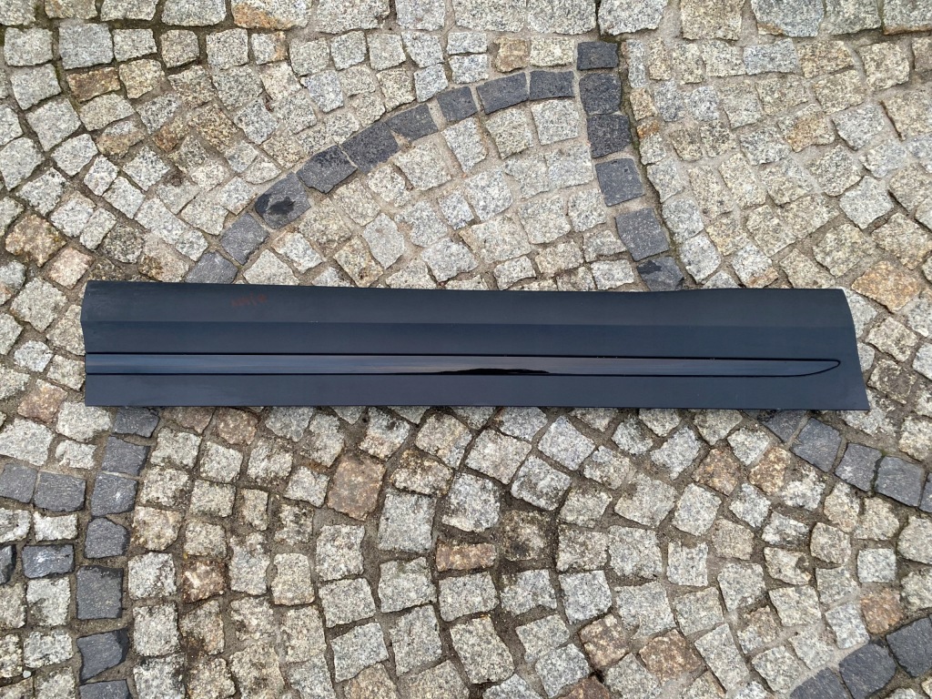 Купить Mercedes gla 247 молдинг дверь левая перед 2477279200 оригинал