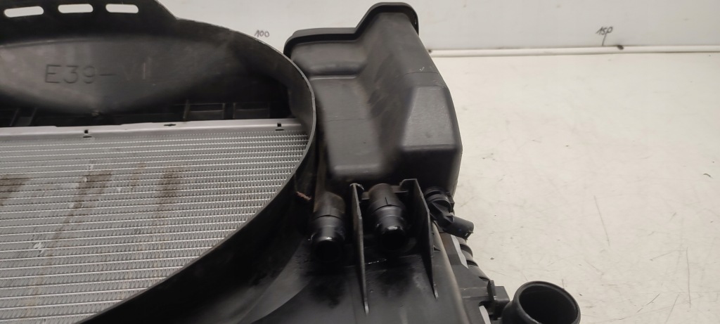 Радиатор воды бачок расширительный 1436060 bmw e39 Доставка