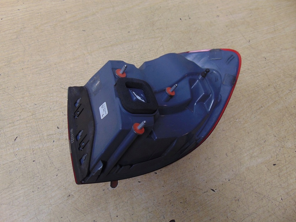 фото №10, Лампа левая задняя mercedes w213 kombi europa