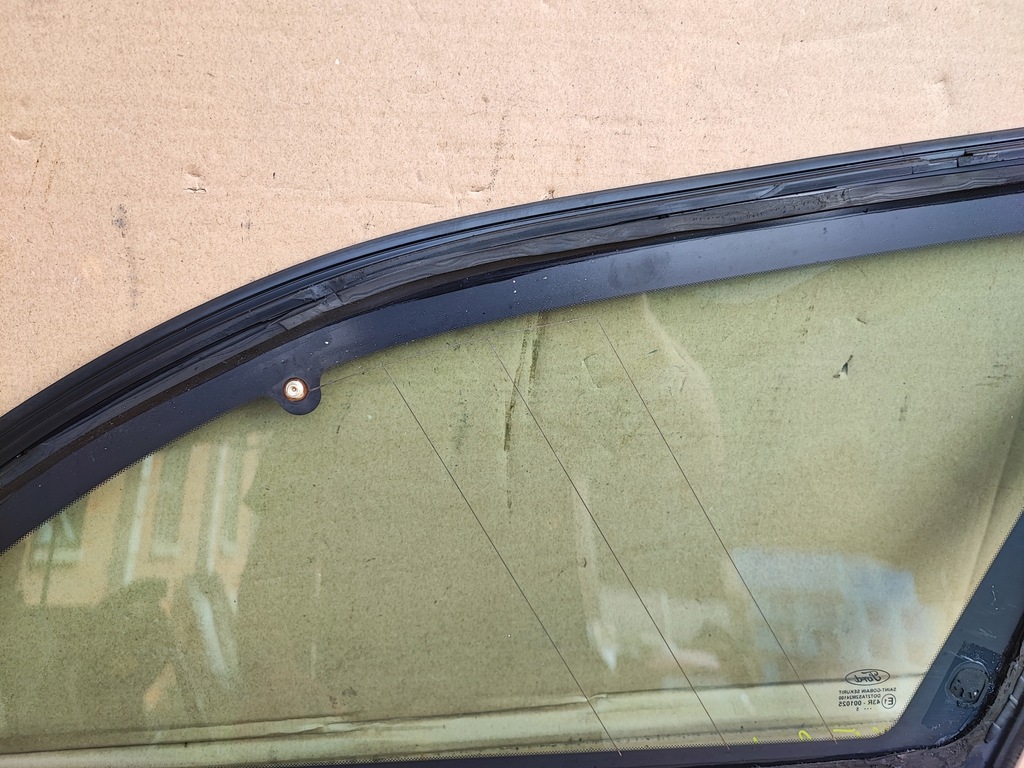 фото №10, Ford mondeo mk5 стекло кузовная левая задняя kombi