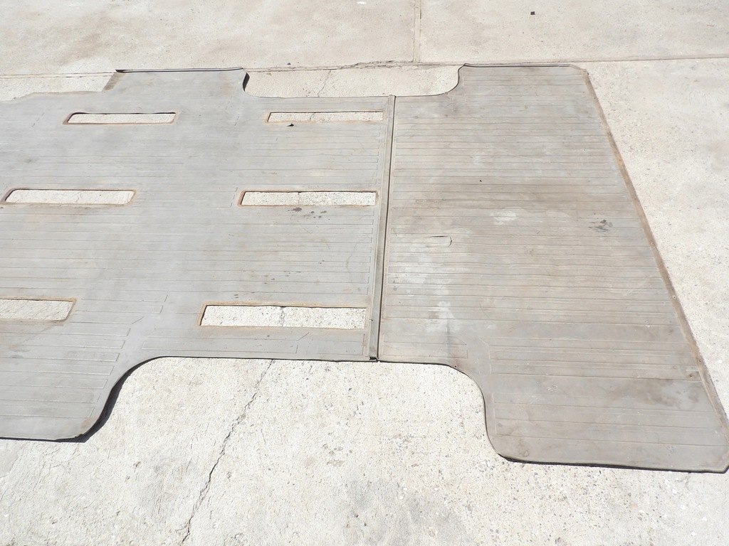 фото №6, Обшивка резиновый элемент пол задняя vw lt sprinter средний