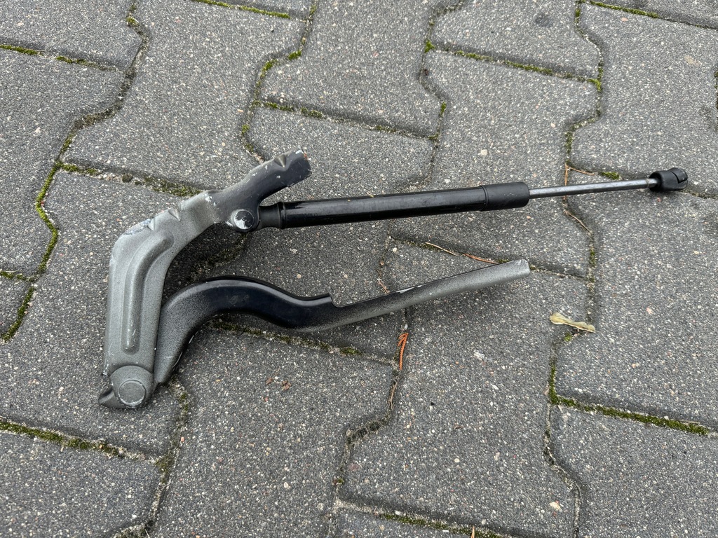 фото №6, Петли капот левый правый hyundai i40 + привод 81171-3z000 81161-3z000