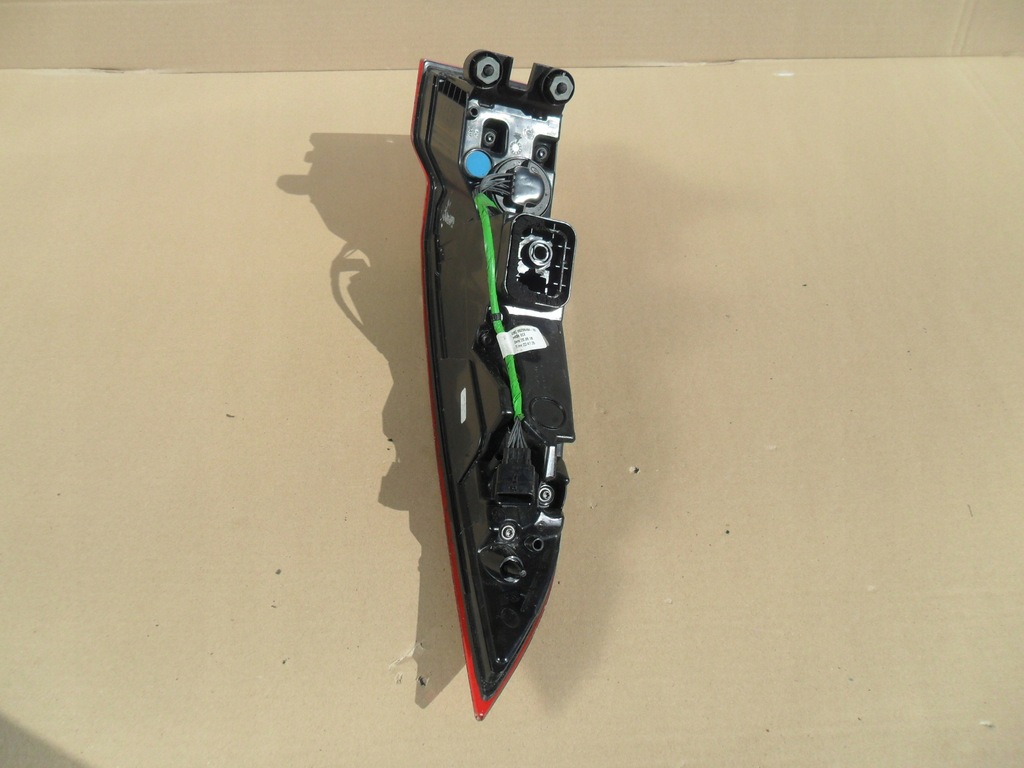 фото №13, Jaguar i-pace лампа ліва задня задня led w крила