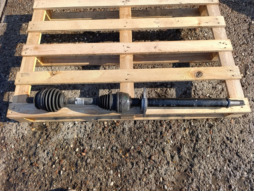 фото №1, Mercedes w176 w246 правая передняя приводной вал a2463303000