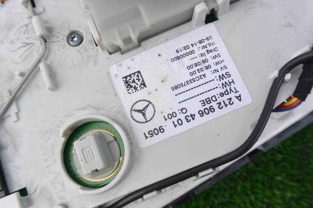 фото №6, Лампа потолочный mercedes amg w212 e63 w207