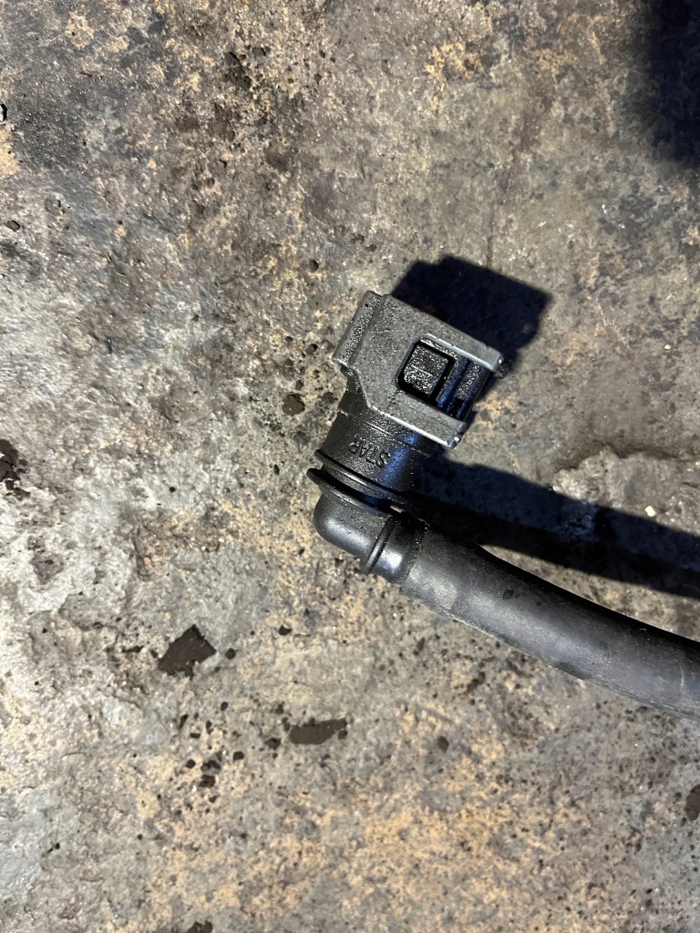 фото №4, 187 kia optima iv hyundai 1.6 crdi шланг wąż труба вакуумa