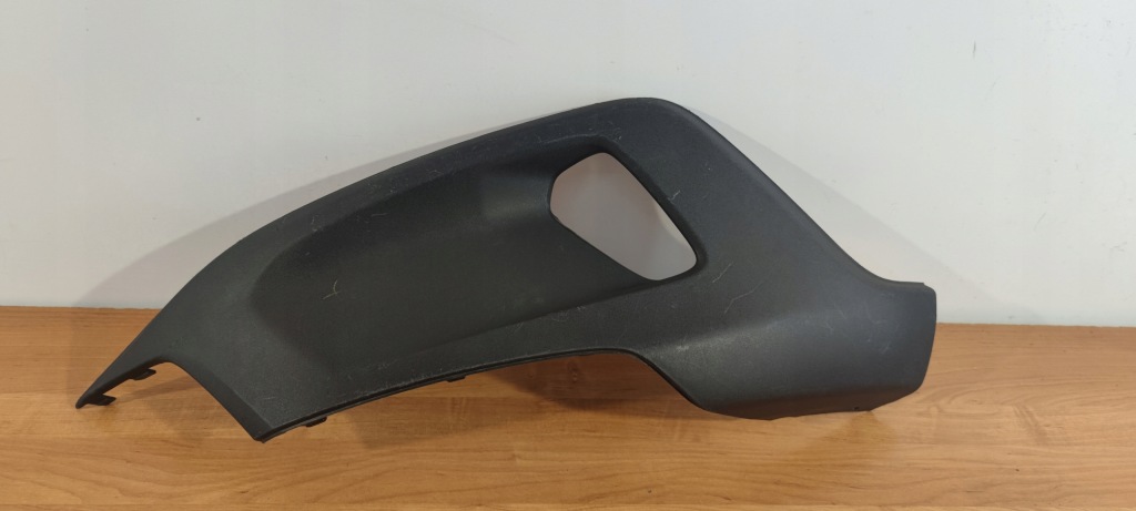 фото №1, Volvo v40 xc40 cross левая решётка бампера молдинг