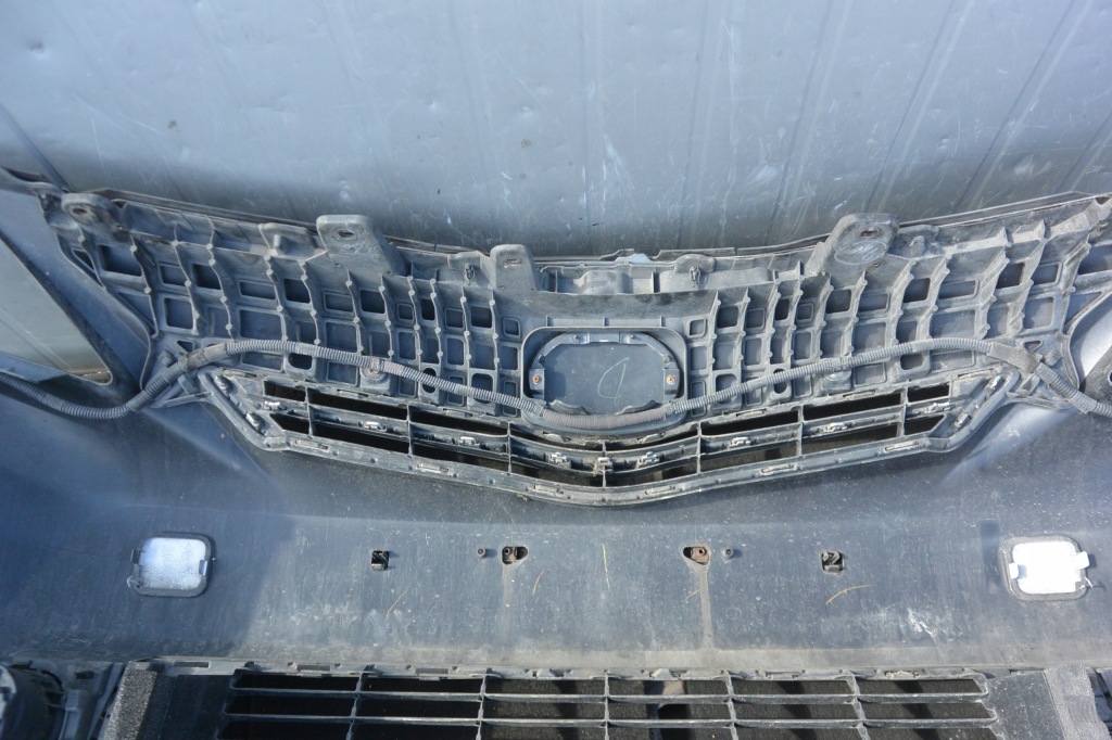 Бампер перед передний 1f7 toyota prius plus + комплект 11-15r комплект Киев