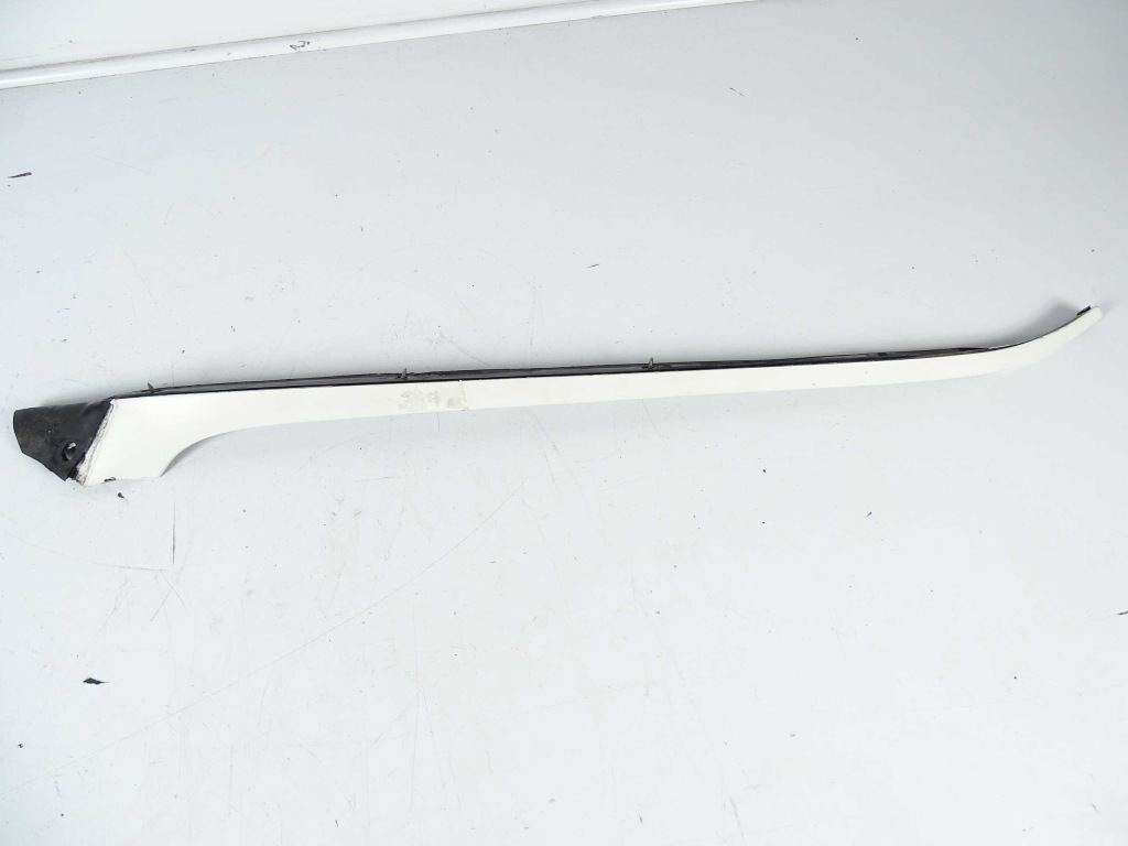 Купити Mercedes s klasa w126 молдинг захист правий перед