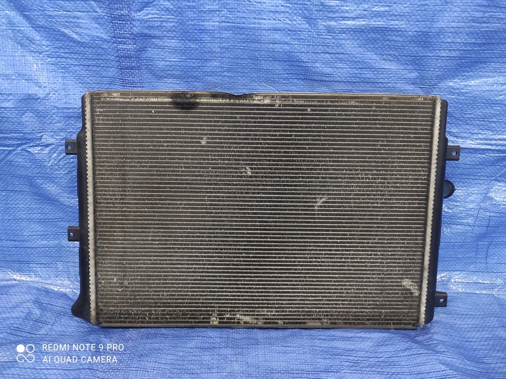 Радиатор воды 734333 audi seat skoda volkswagen Оригинал