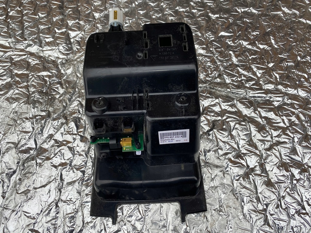 фото №8, 7p5857232a бардачок туннель среднего porsche cayenne 7p5 разъём usb aux