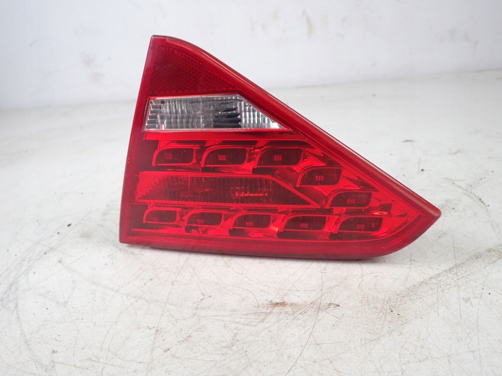 фото №1, Лампа led задняя задняя правая audi a5 8t sportback europa 8t0945094a