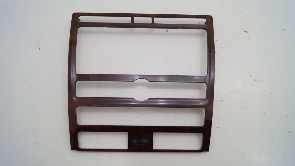 фото №1, Vw phaeton 3d0 035122a 02- рамка консоли радио