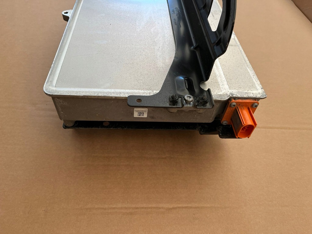 фото №9, Зарядний пристрій акумулятор інвертор vw id3 id4 id5 1ea915684bq пробіг 9tyś