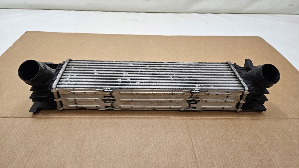 Радиатор интеркулер bmw seria 3 g20 g21 8592701 в Украине